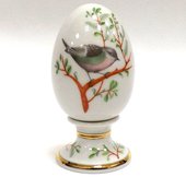 Яйцо фарфоровое на подставке Пеночка, ф. Нева ИФЗ 80.65671.00.1