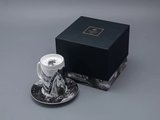 Бокал с блюдцем и крышкой ИФЗ Top, Тотем. Чёрный мустанг, 400мл, подарочная упаковка, костяной фарфор 81.34276.00.1