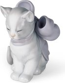 Статуэтка фарфоровая NAO Котёнок В Подарок (Kitty Present) 10см 02001348