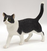 Статуэтка Кот чёрно-белый стоящий, 15см Enesco CA01155