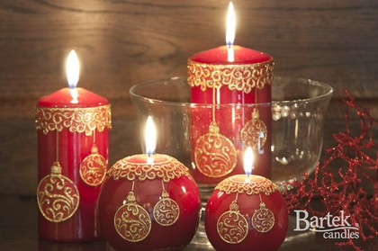 Свеча декоративная Bartek Candles Новогодние игрушки, колонна 6х13см 150011
