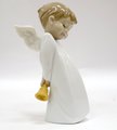 Статуэтка фарфоровая NAO Застенчивый маленький ангел (Shy Little Angel) 02001889