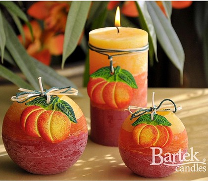 Bartek Candles FRUITS RUSTIC Свеча "Спелые фрукты" - образ коллекции A, пирамида 70х70х240мм, артикул 5907602647808