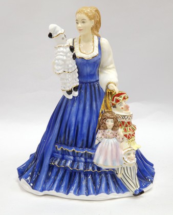 Статуэтка English Ladies Девушка с куклами, 22см фарфор ELGELS03401