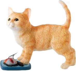 Статуэтка Enesco Котёнок с мышкой, 8.5см, полистоун CA03260
