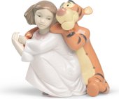 Статуэтка фарфоровая NAO Объятия Тигры (Hugs With Tigger) 13см 02001595
