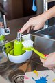 Дозатор моющего средства Vigar Flor с щёткой для посуды и губкой на подставке 6025