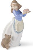 Статуэтка фарфоровая NAO День рождения щенка (Puppy's Birthday) 19см 02001045