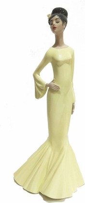 Статуэтка фарфоровая NAO Торжественный вечер, 36см, жёлтое платье 02001920