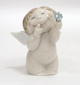 Статуэтка фарфоровая Ангелочек удачи (Good Luck) 7.5см NAO 02005067