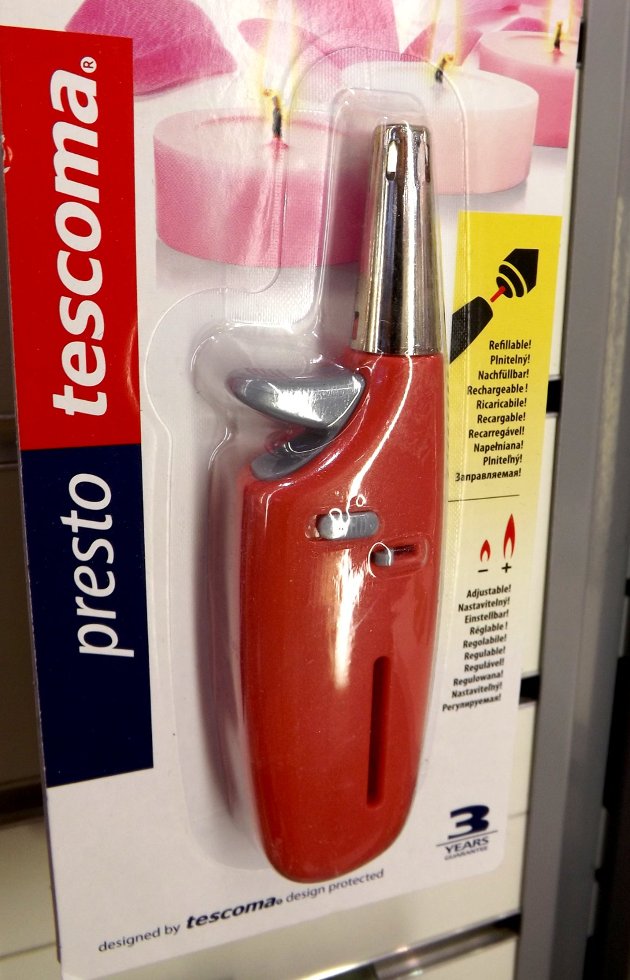 Газовая зажигалка PRESTO из новинок от Tescoma, представленных на выставке HouseHoldExpo в сентябре 2015 года