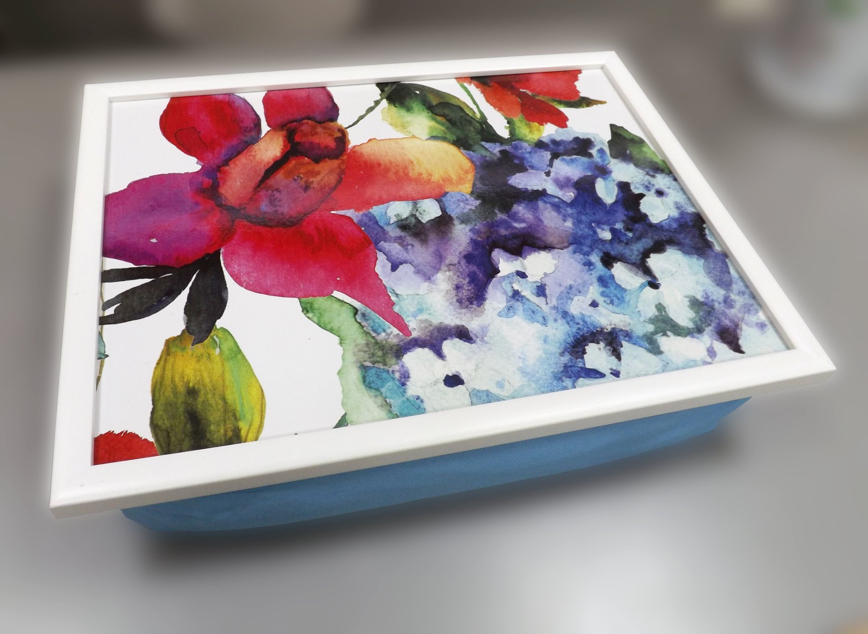 Поднос на подушке с художественным изображением цветов от Top Art Studio