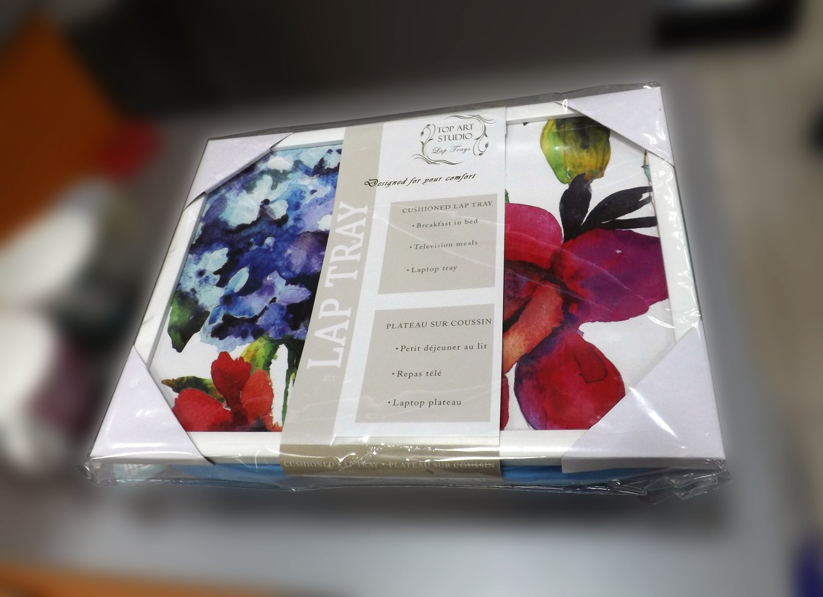 Поднос на подушке с художественным изображением цветов от Top Art Studio в упаковке