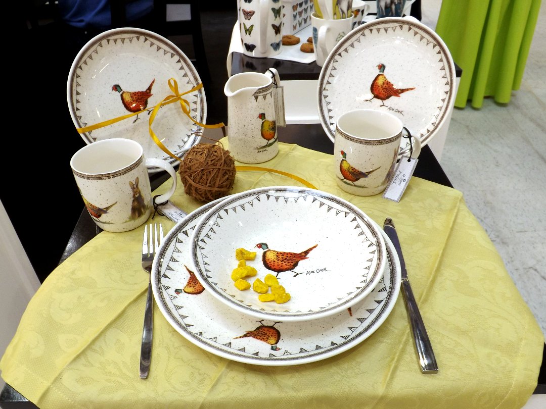 Керамическая посуда английского бренда Churchill на выставке HouseHoldExpo в сентябре 2016 года