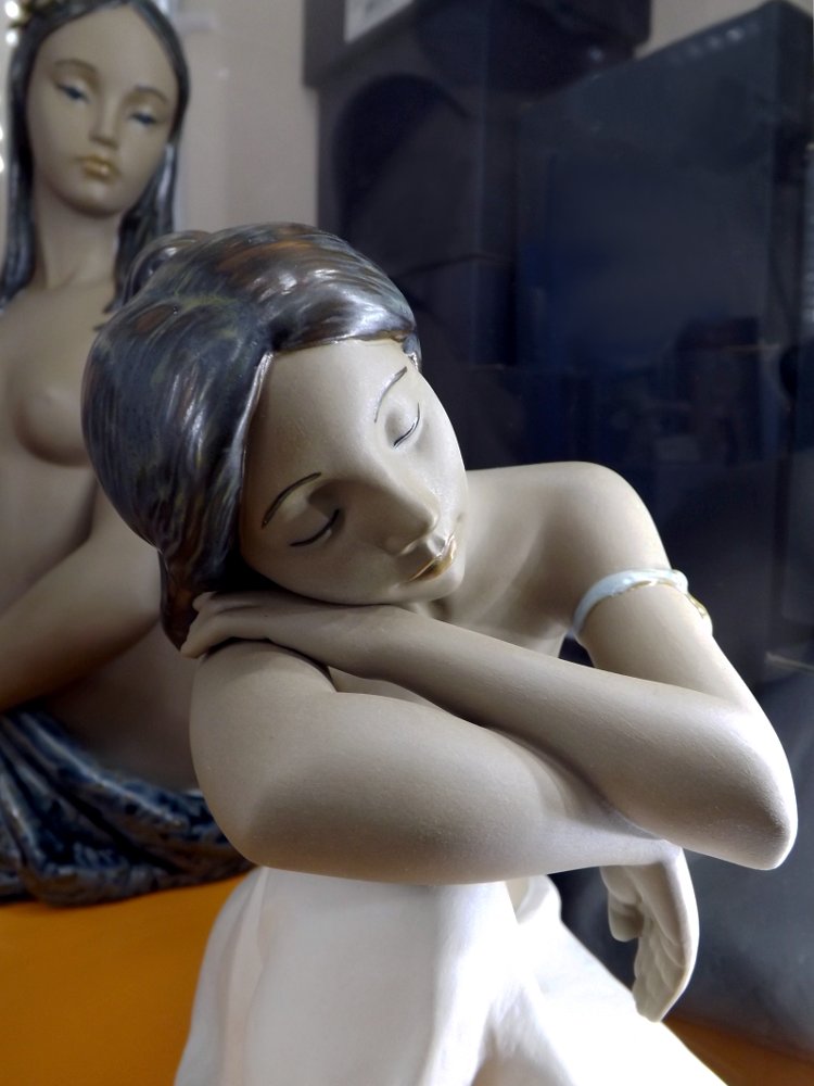 Керамическая статуэтка Tranquil Moment (Спокойствие), созданная художниками под испанским брендом NAO, принадлежащим компании Lladro